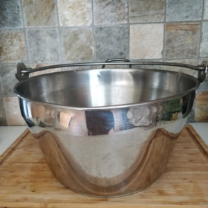 preserving pan for jam making