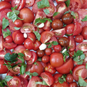 Chopped tomatoes, garlic, olive oil and oregano